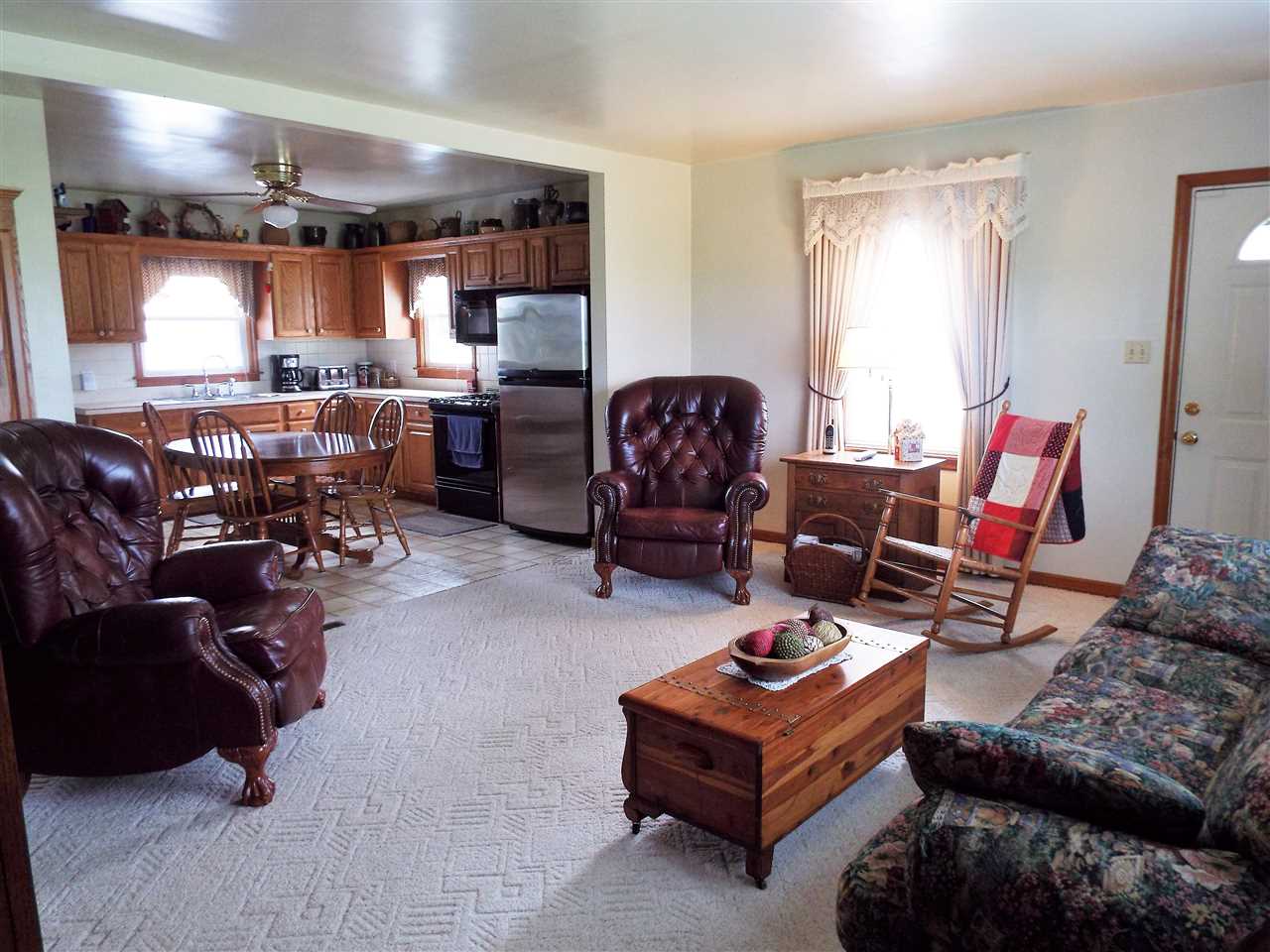 6335 E Baseline Rd, Evansville, IN 47725 photo 9