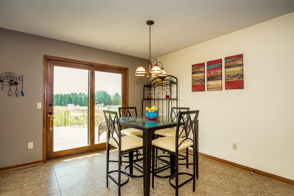 7884 E Gantony Dr, Fort Wayne, IN 46818 photo 5