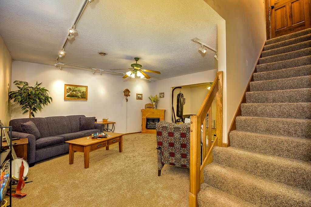 7884 E Gantony Dr, Fort Wayne, IN 46818 photo 28