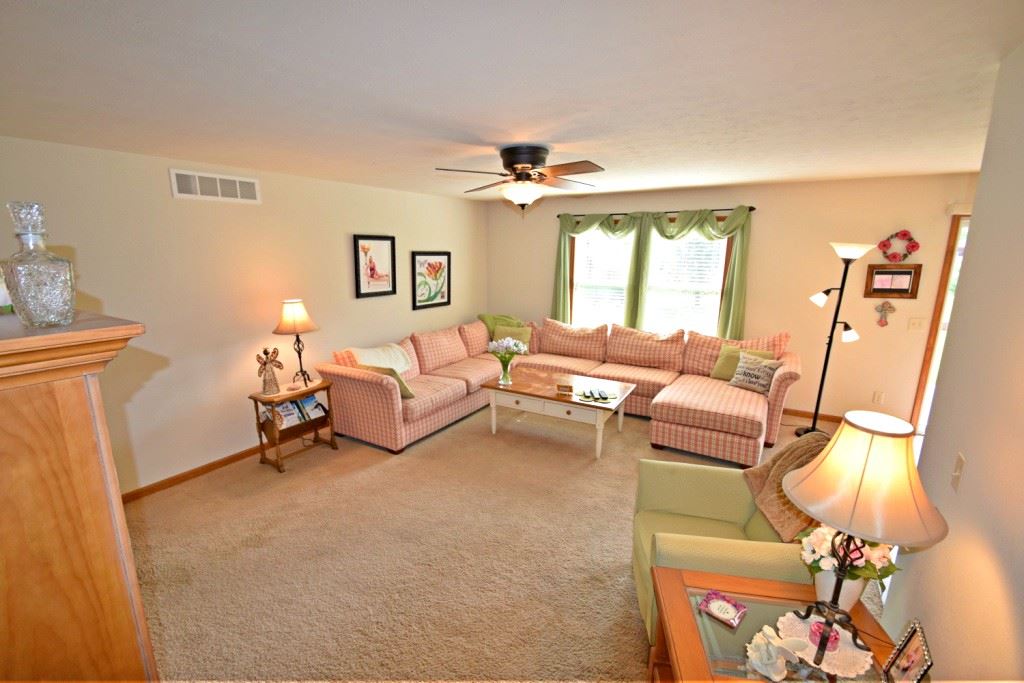 717 Mohawk Dr, Nappanee, IN 46550 photo 10