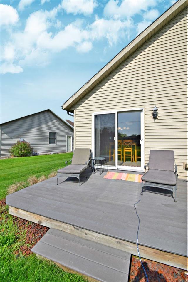 717 Mohawk Dr, Nappanee, IN 46550 photo 7