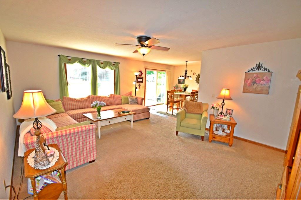 717 Mohawk Dr, Nappanee, IN 46550 photo 2