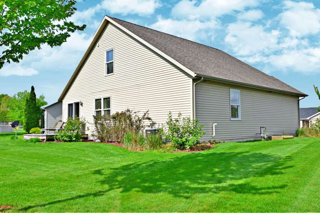 717 Mohawk Dr, Nappanee, IN 46550 photo 25