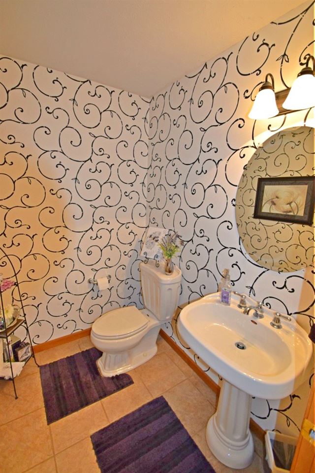 717 Mohawk Dr, Nappanee, IN 46550 photo 18