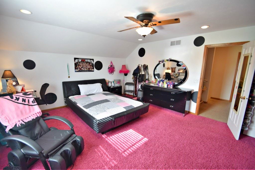 717 Mohawk Dr, Nappanee, IN 46550 photo 24