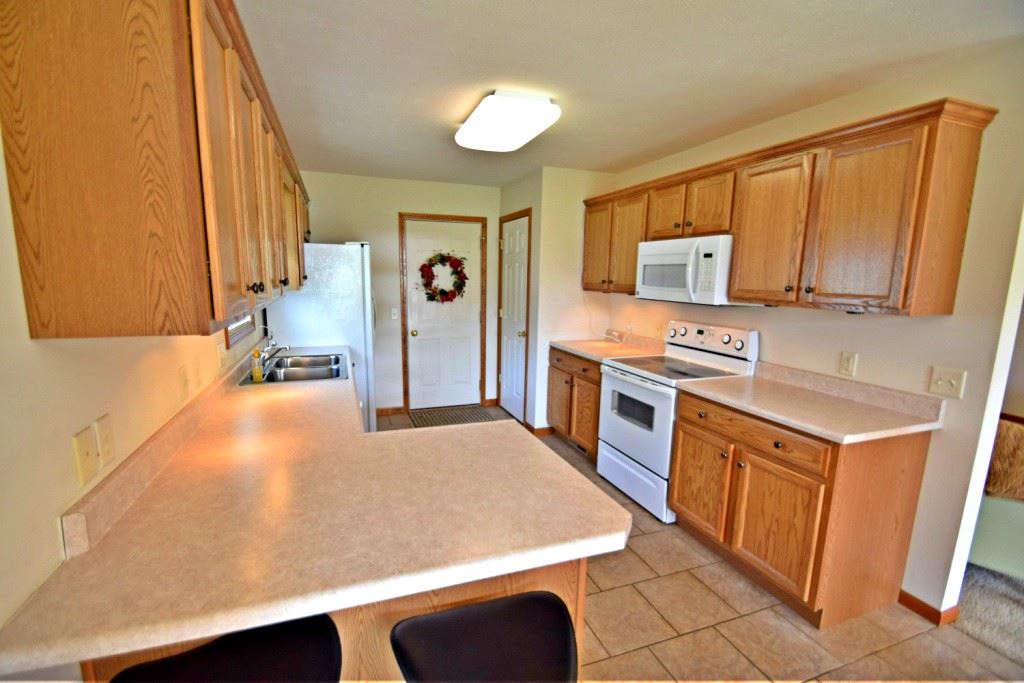 717 Mohawk Dr, Nappanee, IN 46550 photo 9