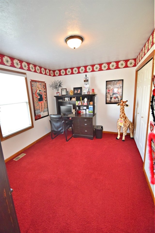 717 Mohawk Dr, Nappanee, IN 46550 photo 30