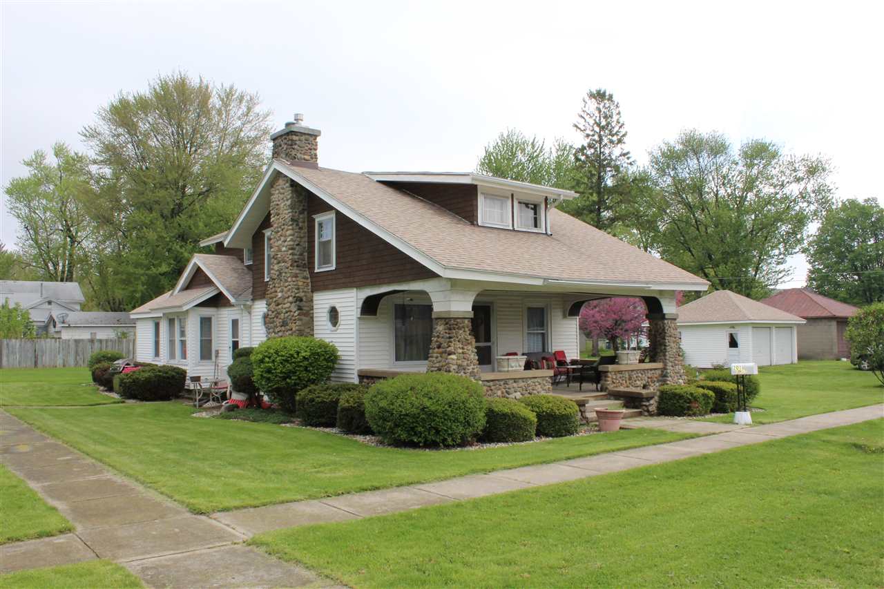 201 E Sunset Dr, Bourbon, IN 46504 photo 4