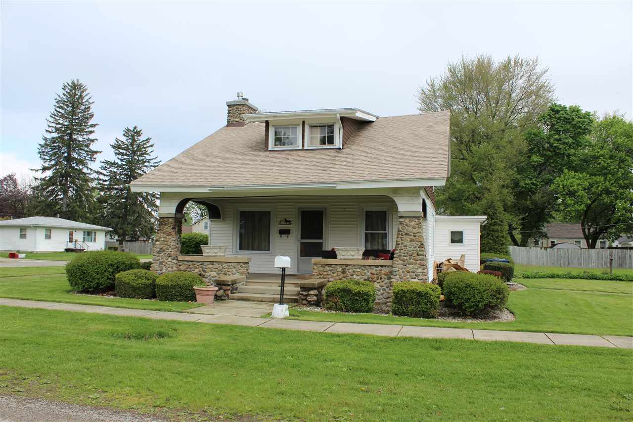 201 E Sunset Dr, Bourbon, IN 46504 photo 3