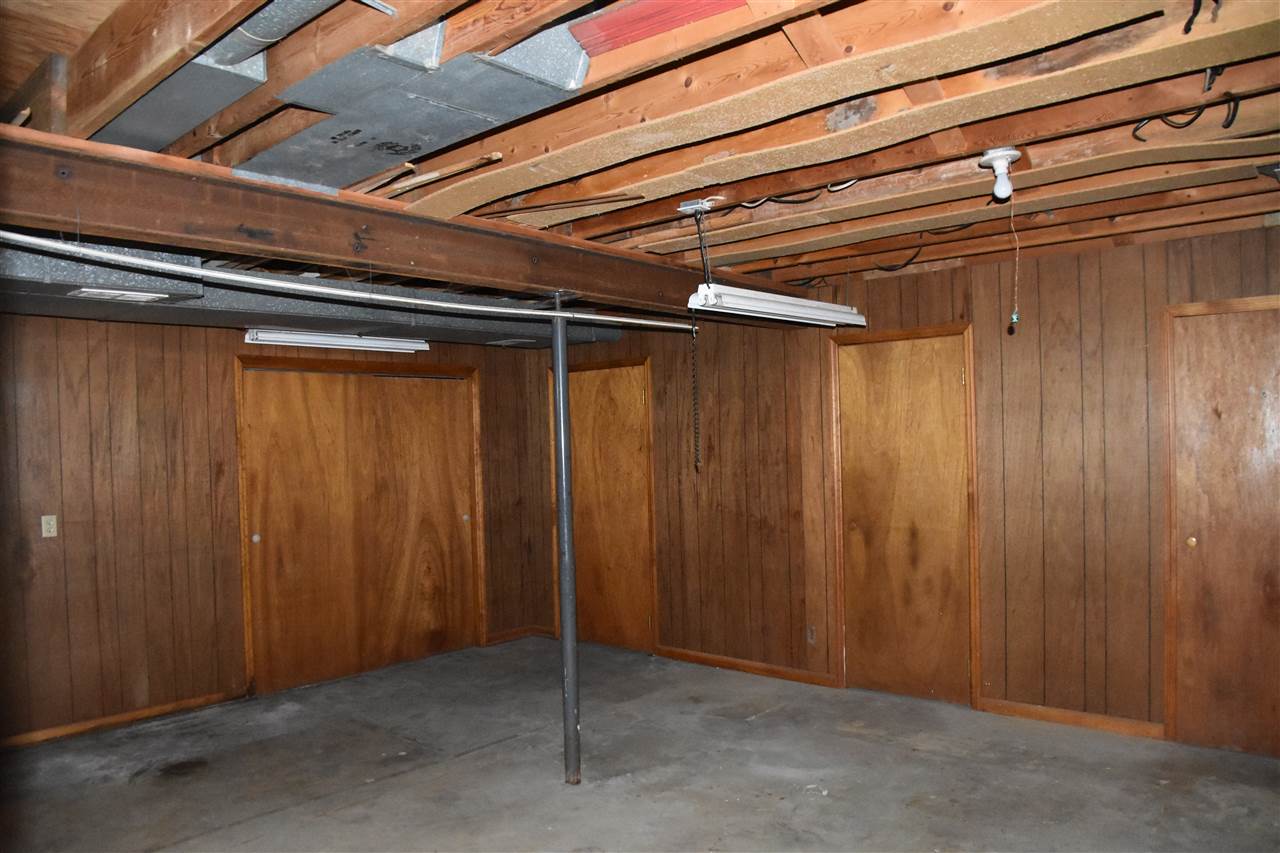 2303 E Wimbleton Ln, Bloomington, IN 47401 photo 17