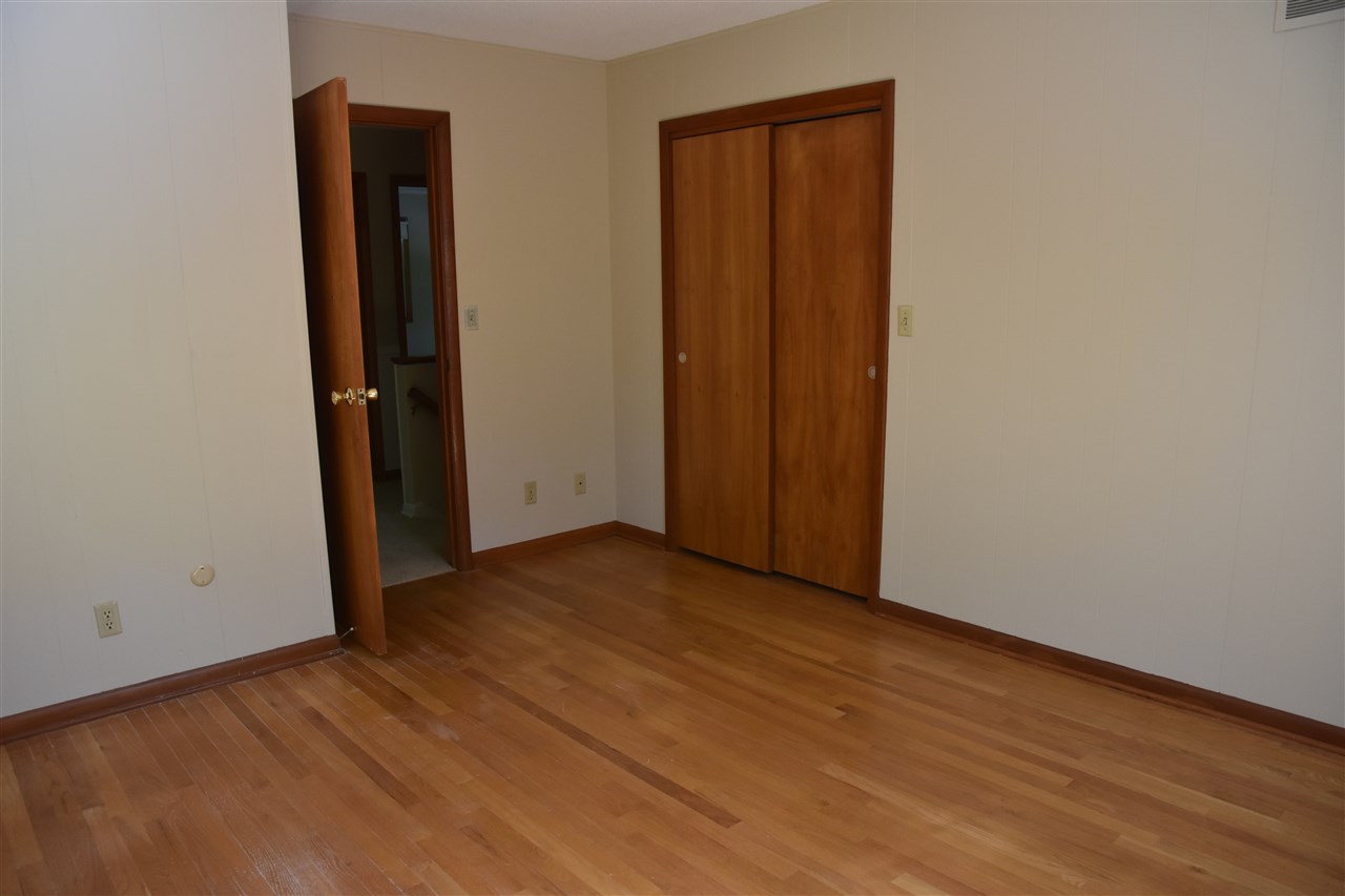 2303 E Wimbleton Ln, Bloomington, IN 47401 photo 10