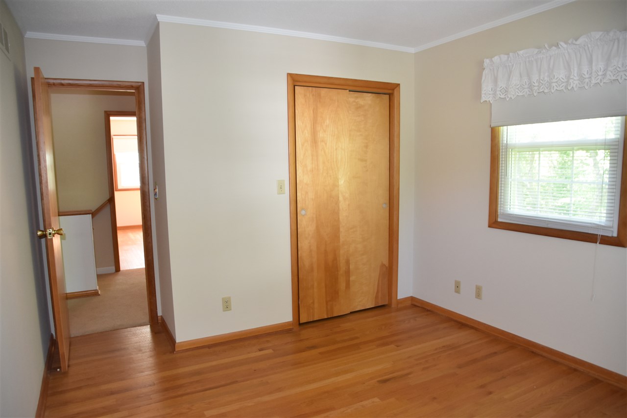 2303 E Wimbleton Ln, Bloomington, IN 47401 photo 28