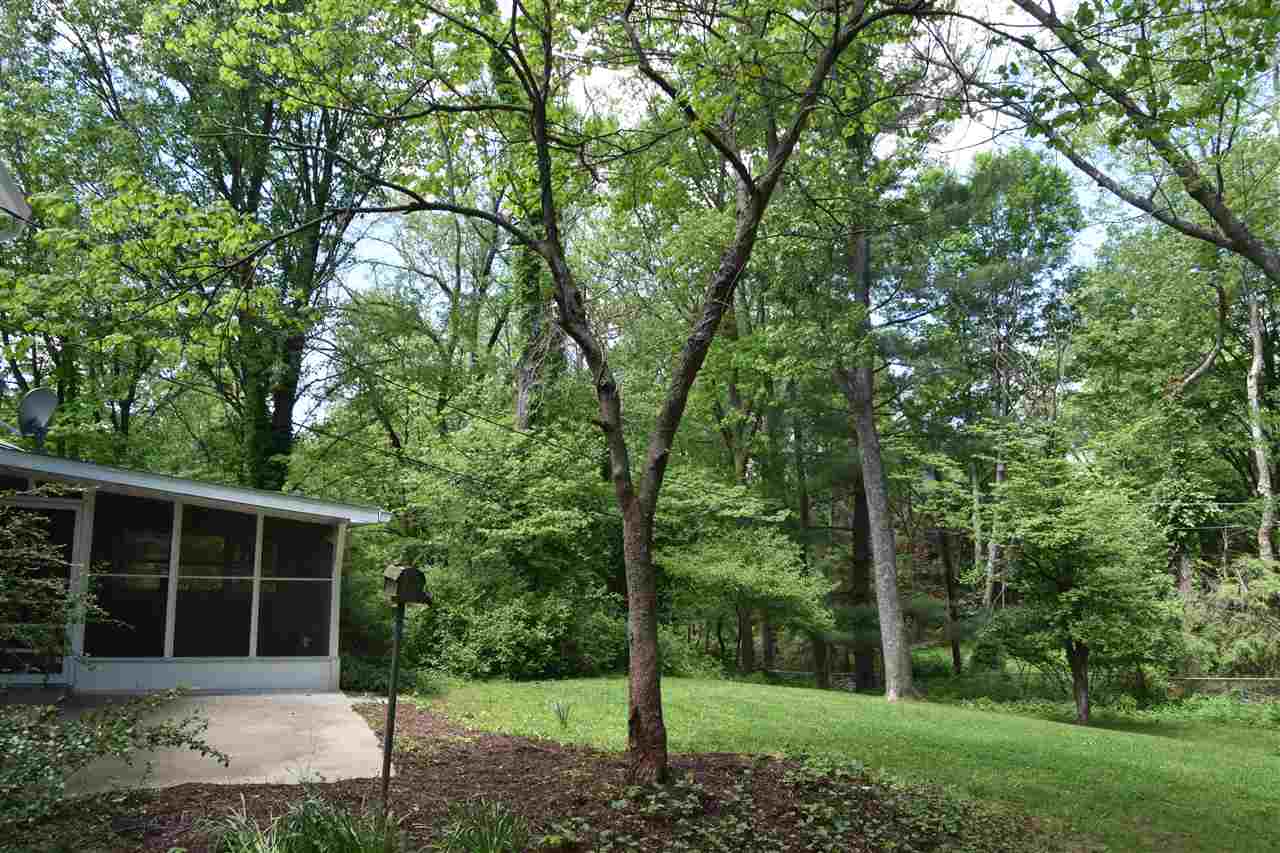 2303 E Wimbleton Ln, Bloomington, IN 47401 photo 24