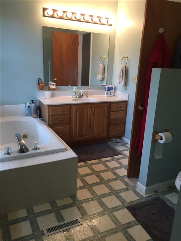 21042 Rivers Edge Dr, Goshen, IN 46528 photo 16