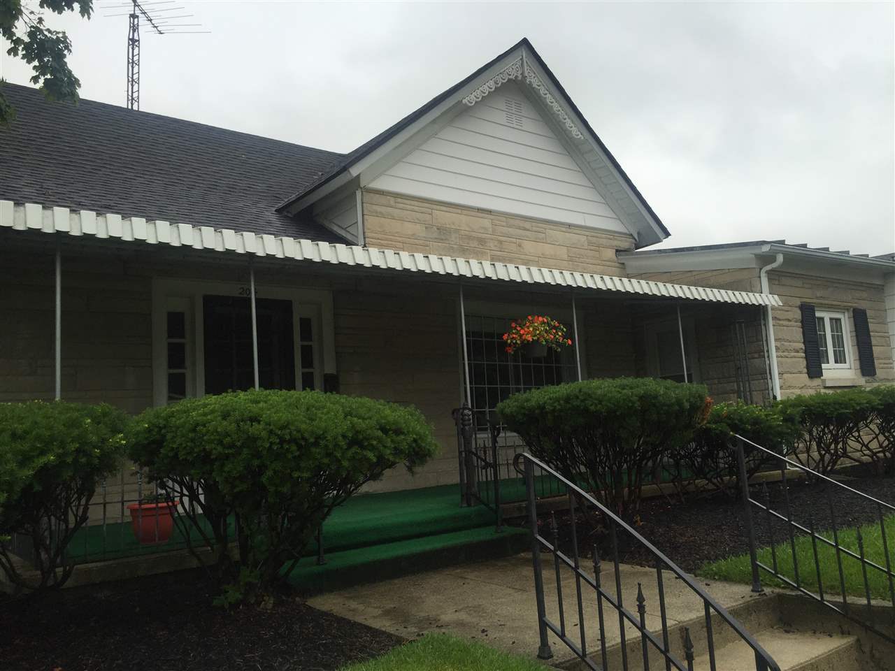 204 E North St, Dunkirk, IN 47336 photo 2