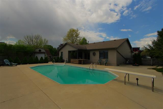 614 Fieldstone Ln, Middlebury, IN 46540 photo 31
