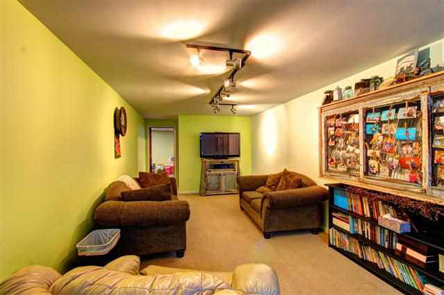614 Fieldstone Ln, Middlebury, IN 46540 photo 20