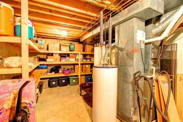 614 Fieldstone Ln, Middlebury, IN 46540 photo 25