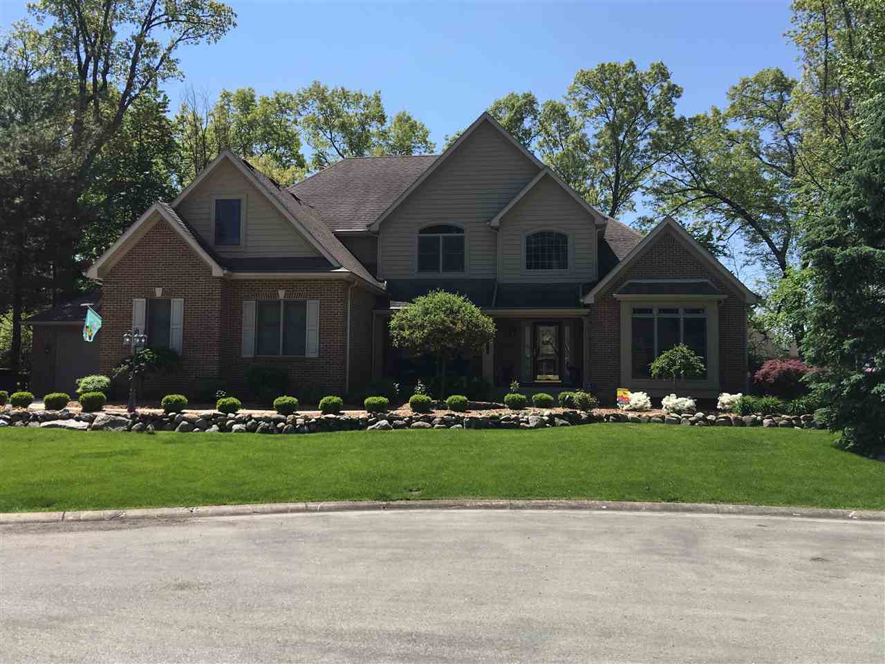 13956 Hearthside Ct, Granger, IN 46530 photo 1