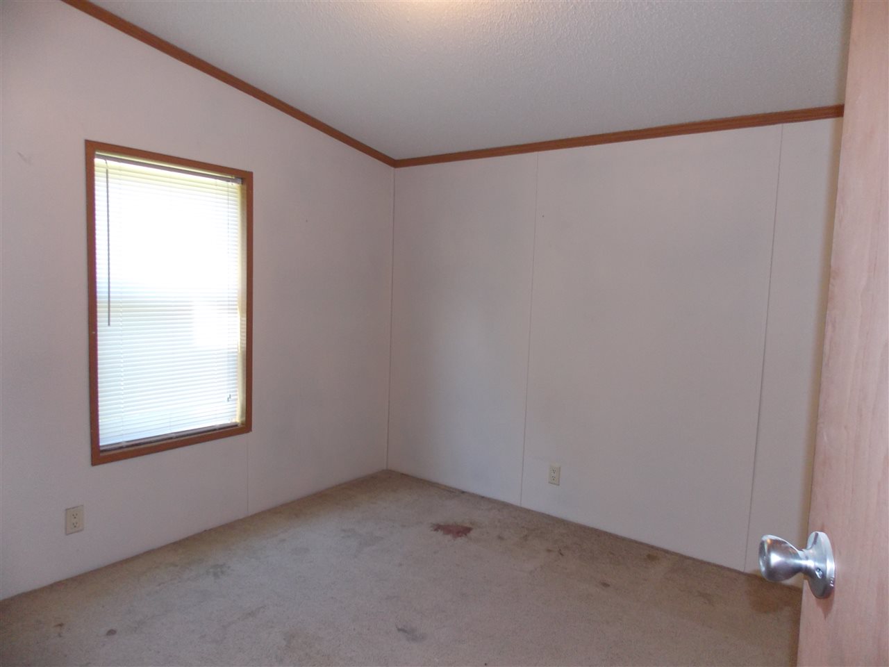515 S 6th St, Mitchell, IN 47446 photo 6