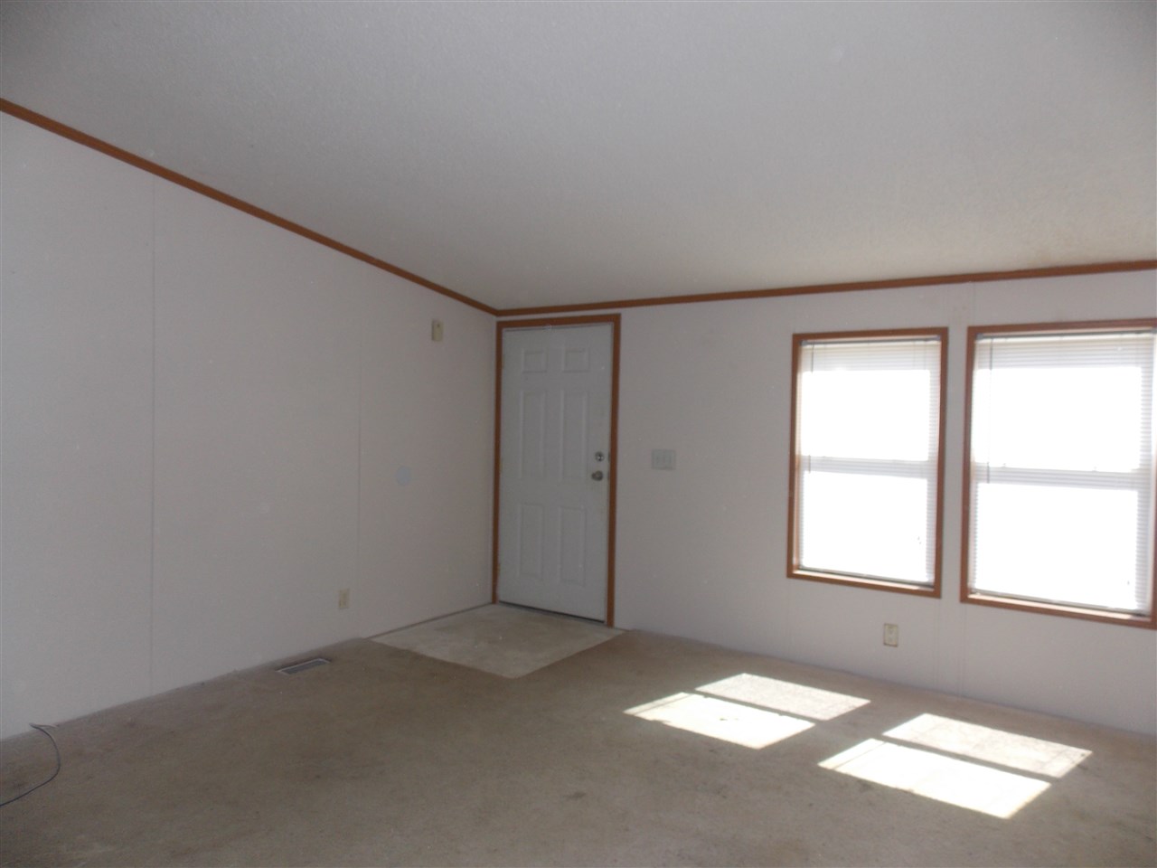 515 S 6th St, Mitchell, IN 47446 photo 8