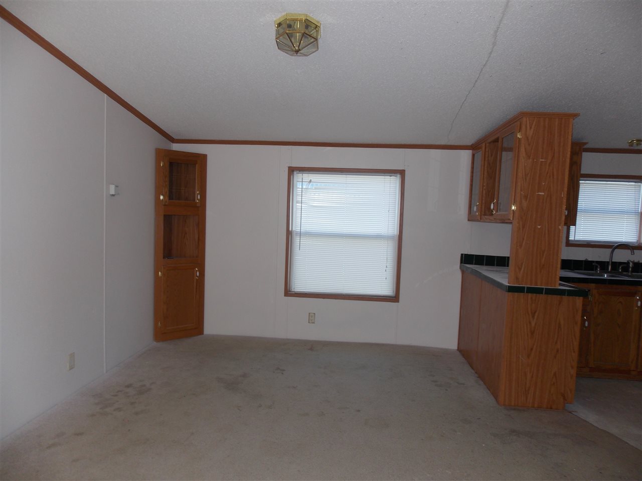515 S 6th St, Mitchell, IN 47446 photo 2