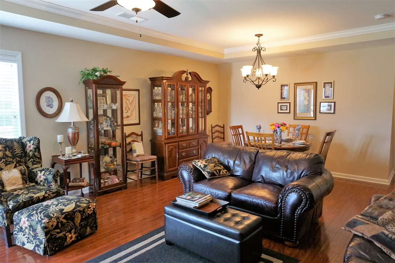 7307 Lyons Ct, Evansville, IN 47725 photo 2