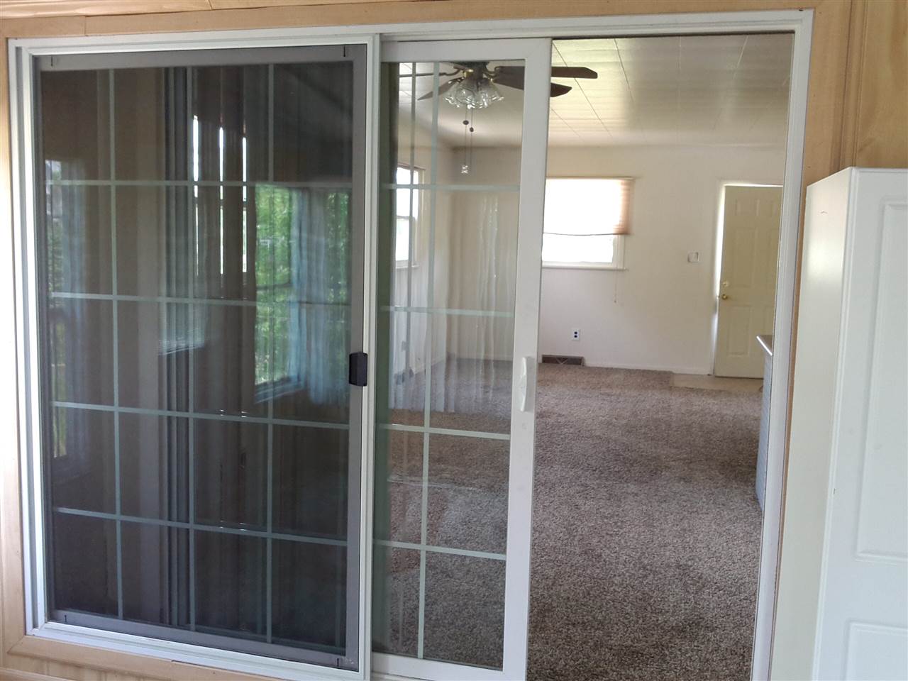 11417 N Goldilocks Ln, Cromwell, IN 46732 photo 2