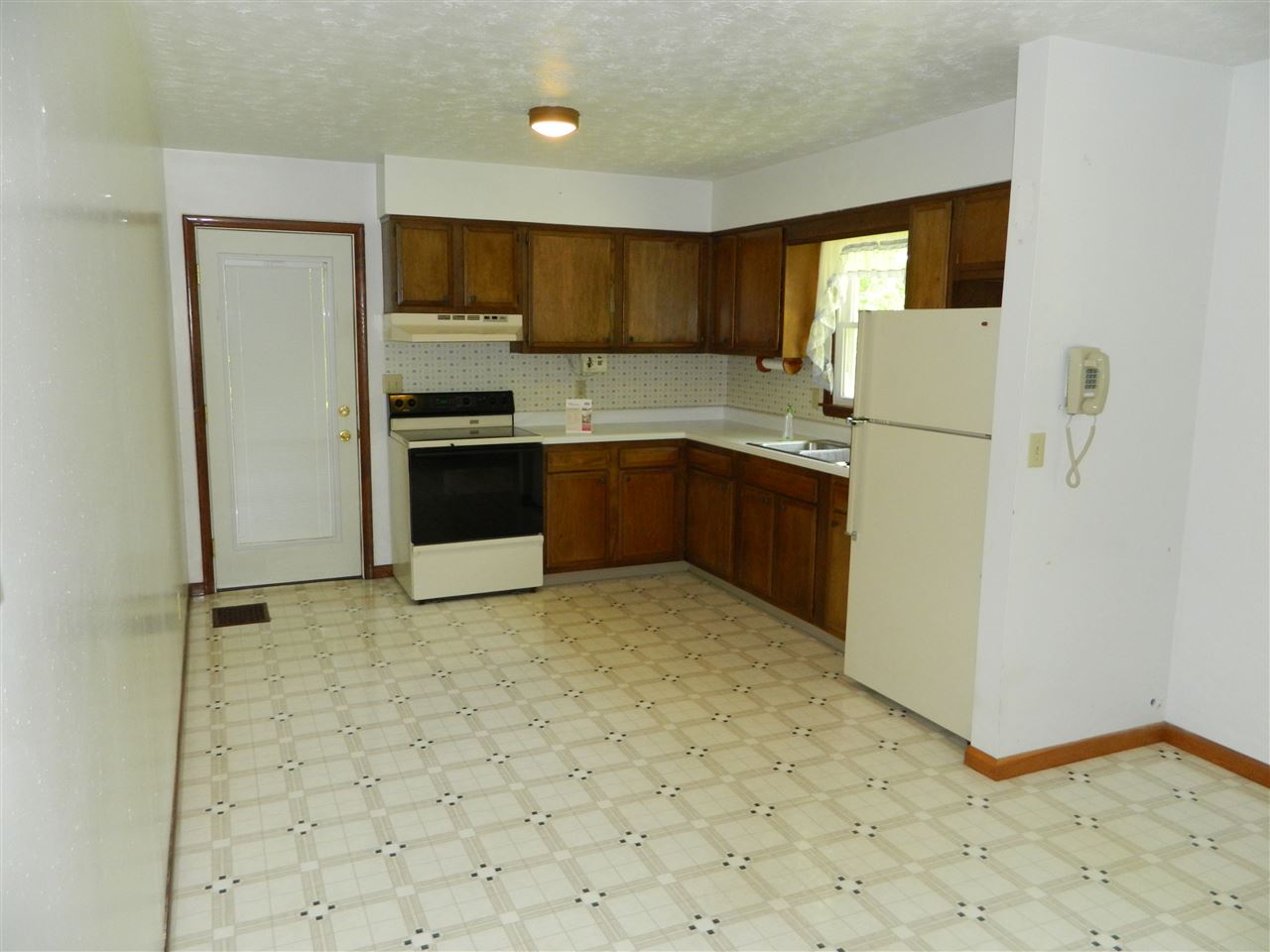 28 Keith Rd, Williams, IN 47470 photo 5