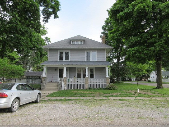 401 William St, Howe, IN 46746 photo 1