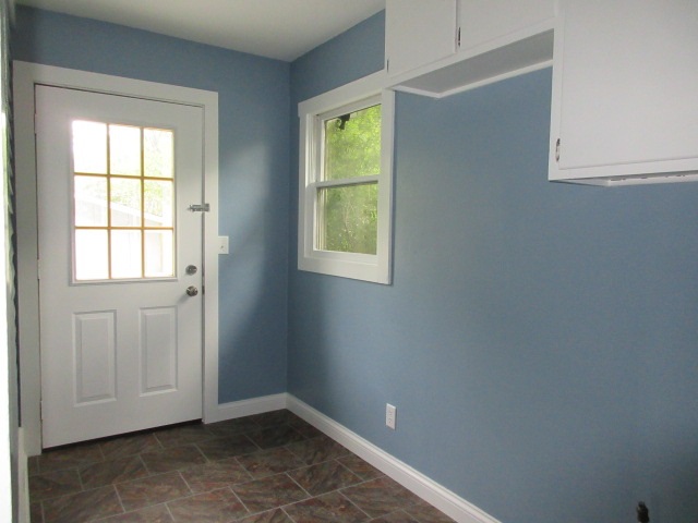 401 William St, Howe, IN 46746 photo 9