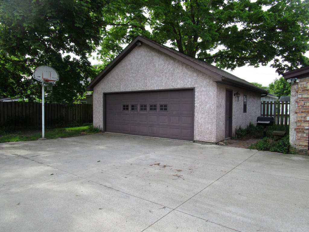 604 N Main St, Auburn, IN 46706 photo 23