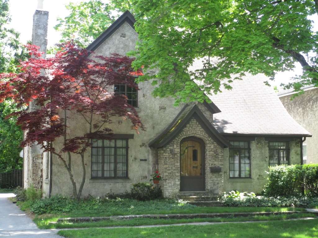 604 N Main St, Auburn, IN 46706 photo 1