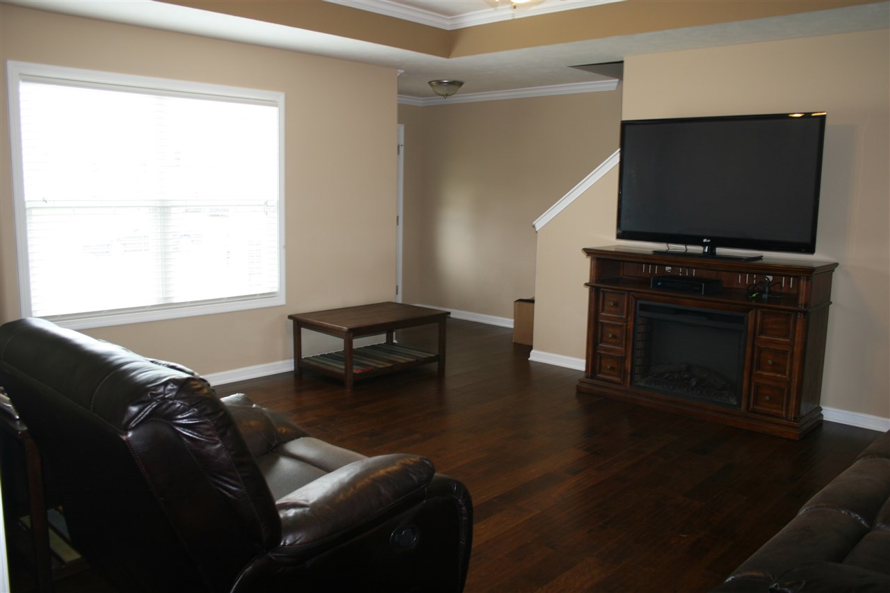 13523 Wildflower Dr, Evansville, IN 47725 photo 2