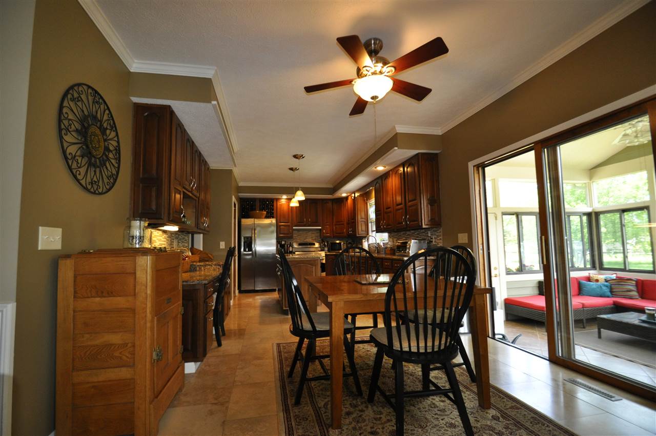51680 Bluffside Ct, Granger, IN 46530 photo 6