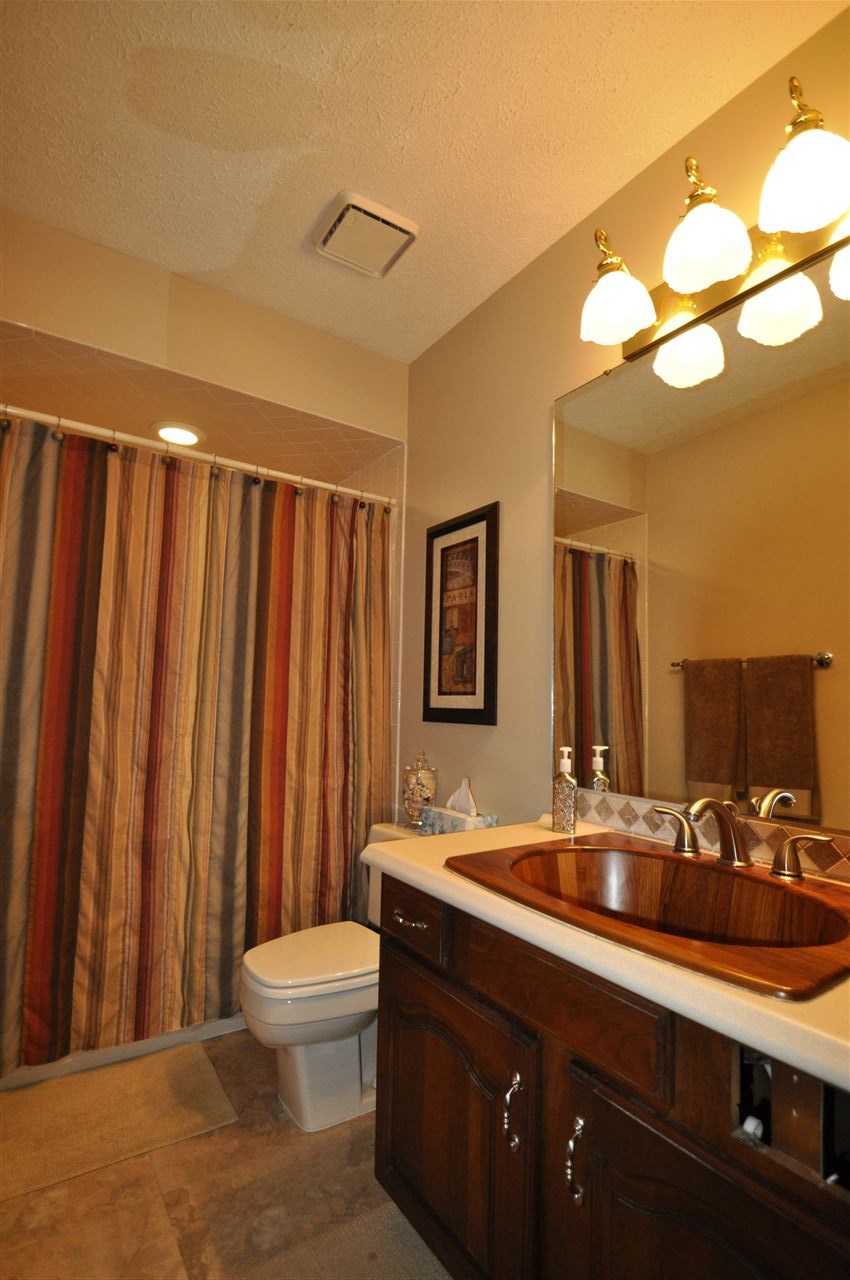 51680 Bluffside Ct, Granger, IN 46530 photo 17