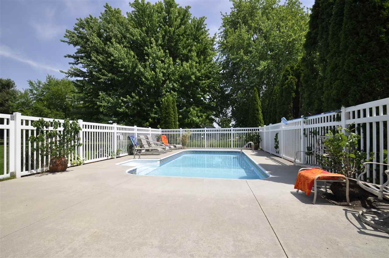 51680 Bluffside Ct, Granger, IN 46530 photo 23