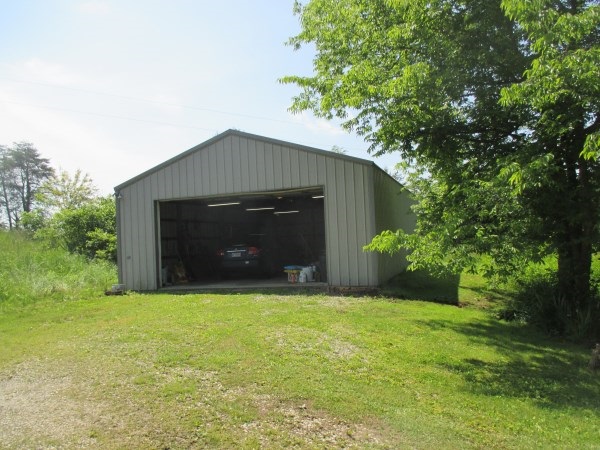 7773 E Holder Rd, Pekin, IN 47165 photo 32