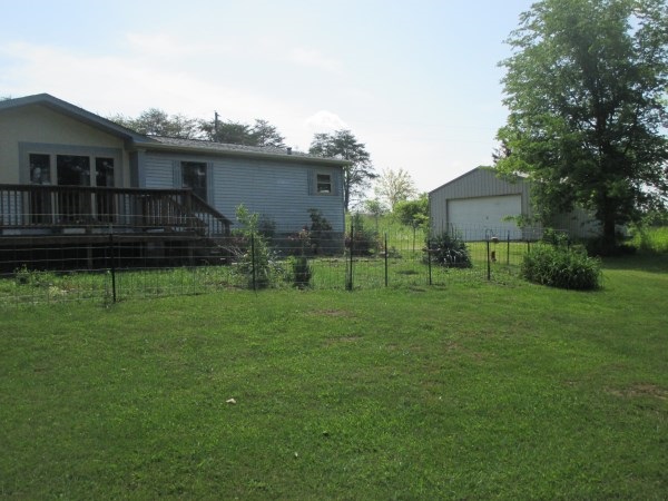 7773 E Holder Rd, Pekin, IN 47165 photo 3