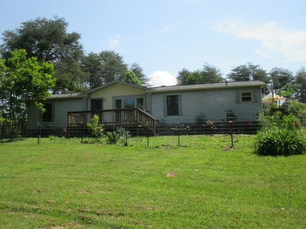 7773 E Holder Rd, Pekin, IN 47165 photo 4