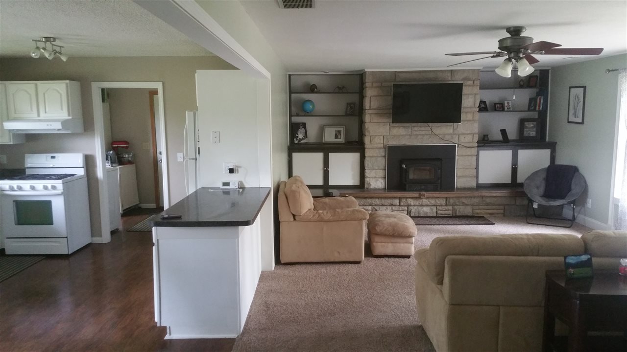 70 Skyline Dr, Garrett, IN 46738 photo 4