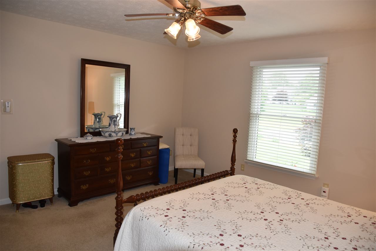 1011 Sherbrooke Dr, Bloomington, IN 47401 photo 22