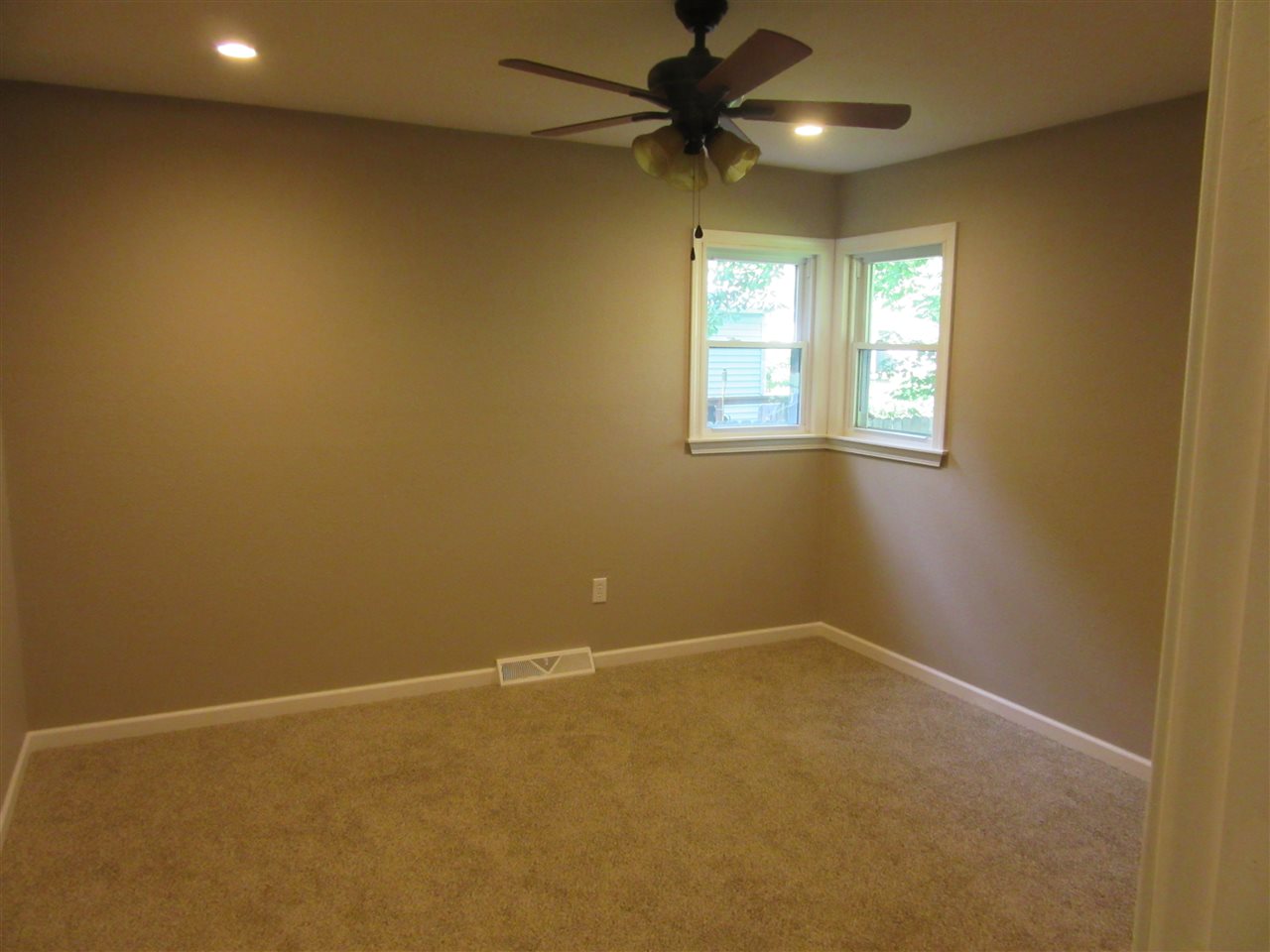2527 S Madison St, Bloomington, IN 47403 photo 10