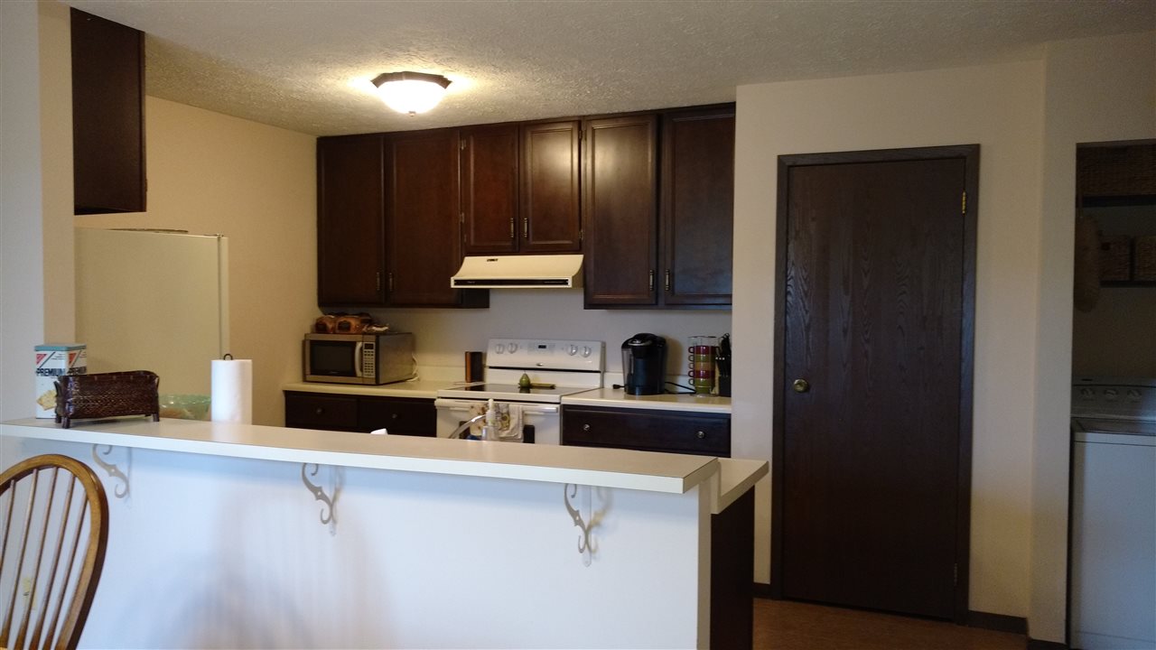 681 E Waterloo Ct, Bloomington, IN 47401 photo 4