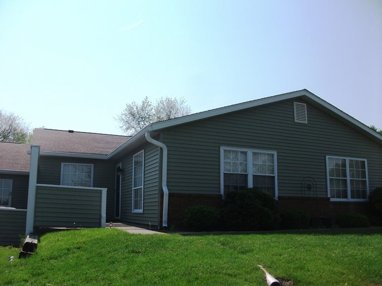 681 E Waterloo Ct, Bloomington, IN 47401 photo 1