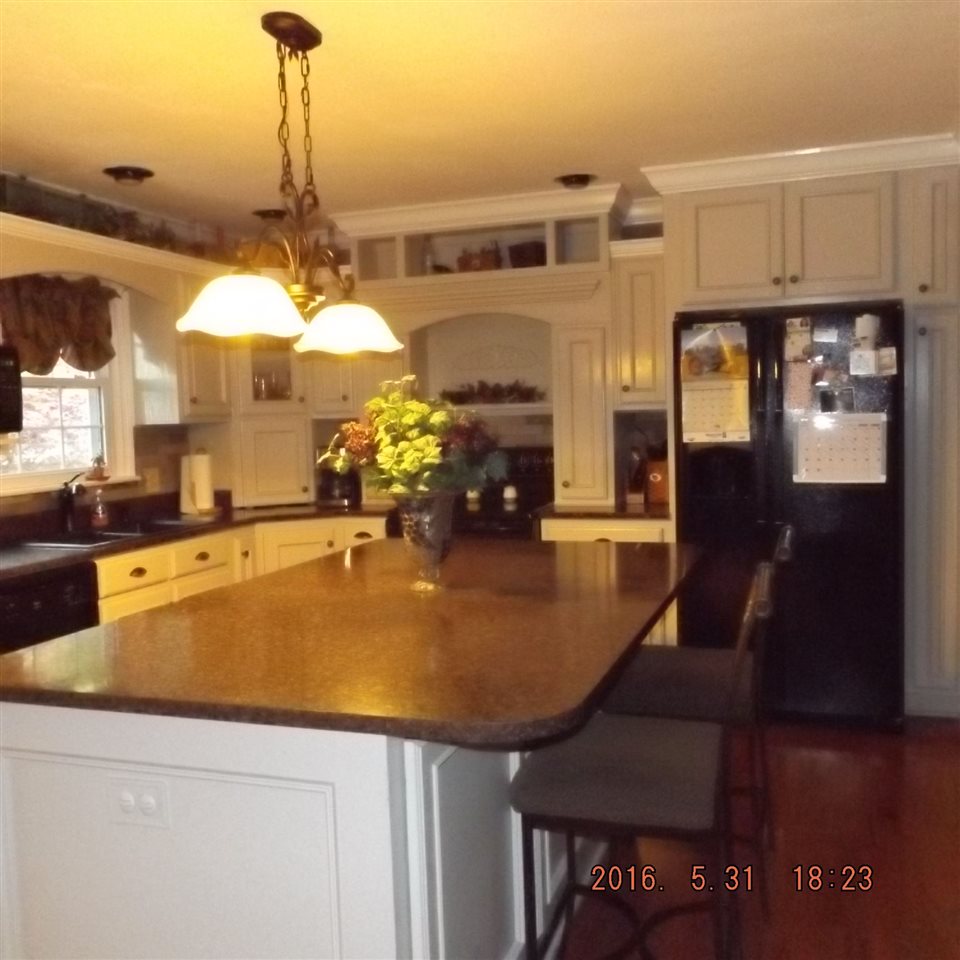 10308 N Nashville, Pendleton, IN 46064 photo 2