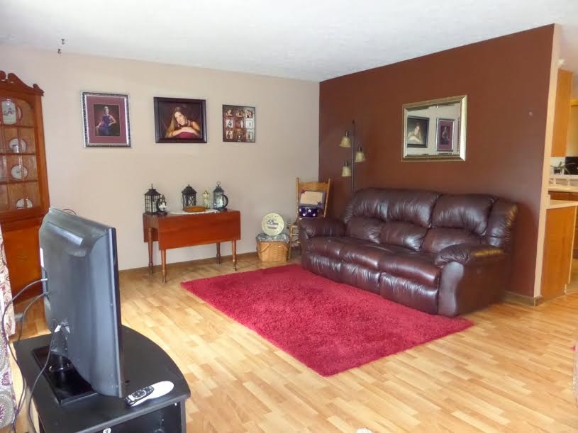 195 Carpenter Dr, Mitchell, IN 47446 photo 3