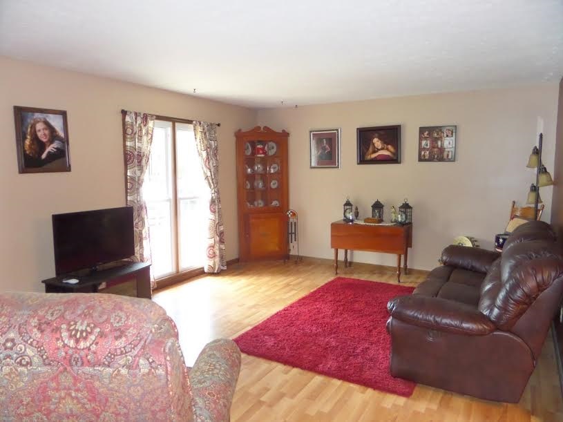 195 Carpenter Dr, Mitchell, IN 47446 photo 2