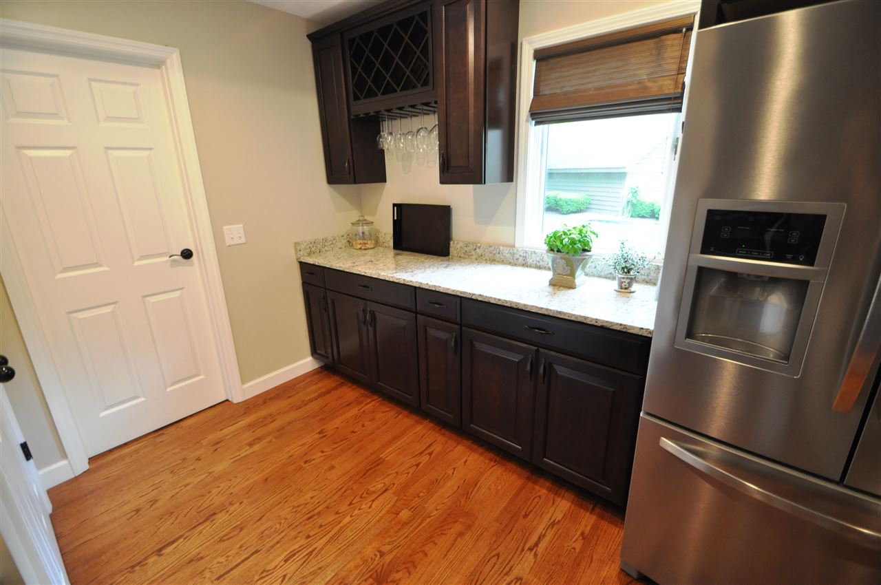16110 Bent Tree Dr, Granger, IN 46530 photo 3
