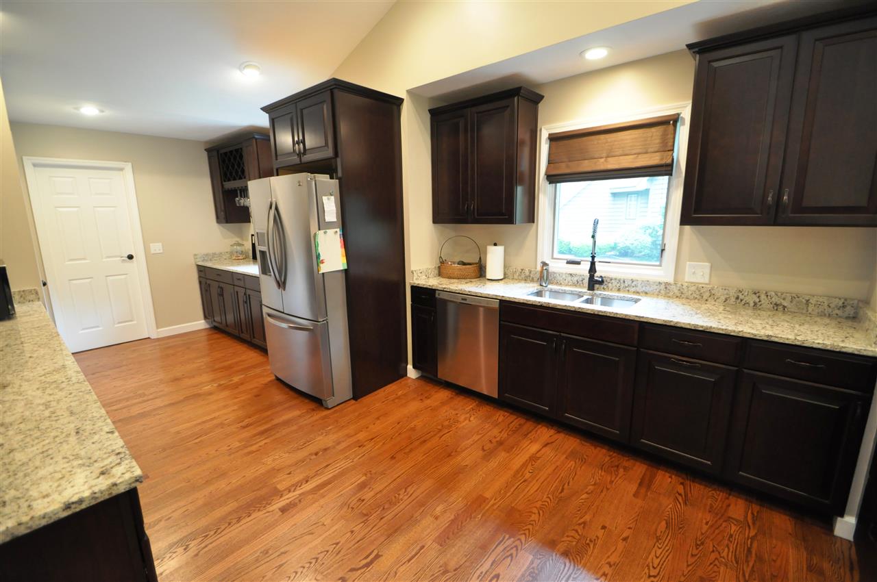16110 Bent Tree Dr, Granger, IN 46530 photo 5